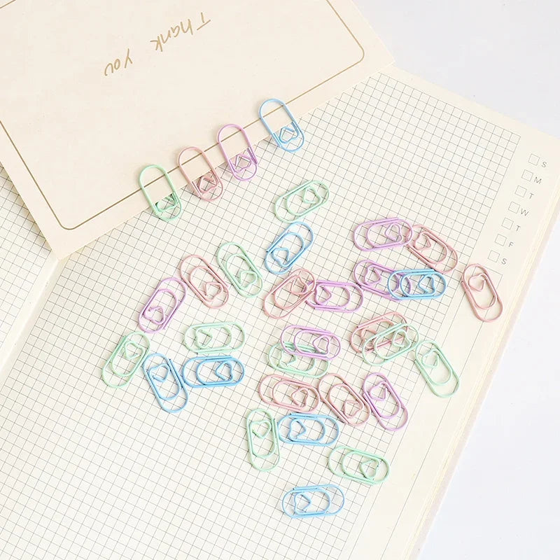50pcs Mini Love Heart Paper Clips Macaron Color Photo Tickets Holder Binder Clips Notebook Planner Bookmarks Office Supplies