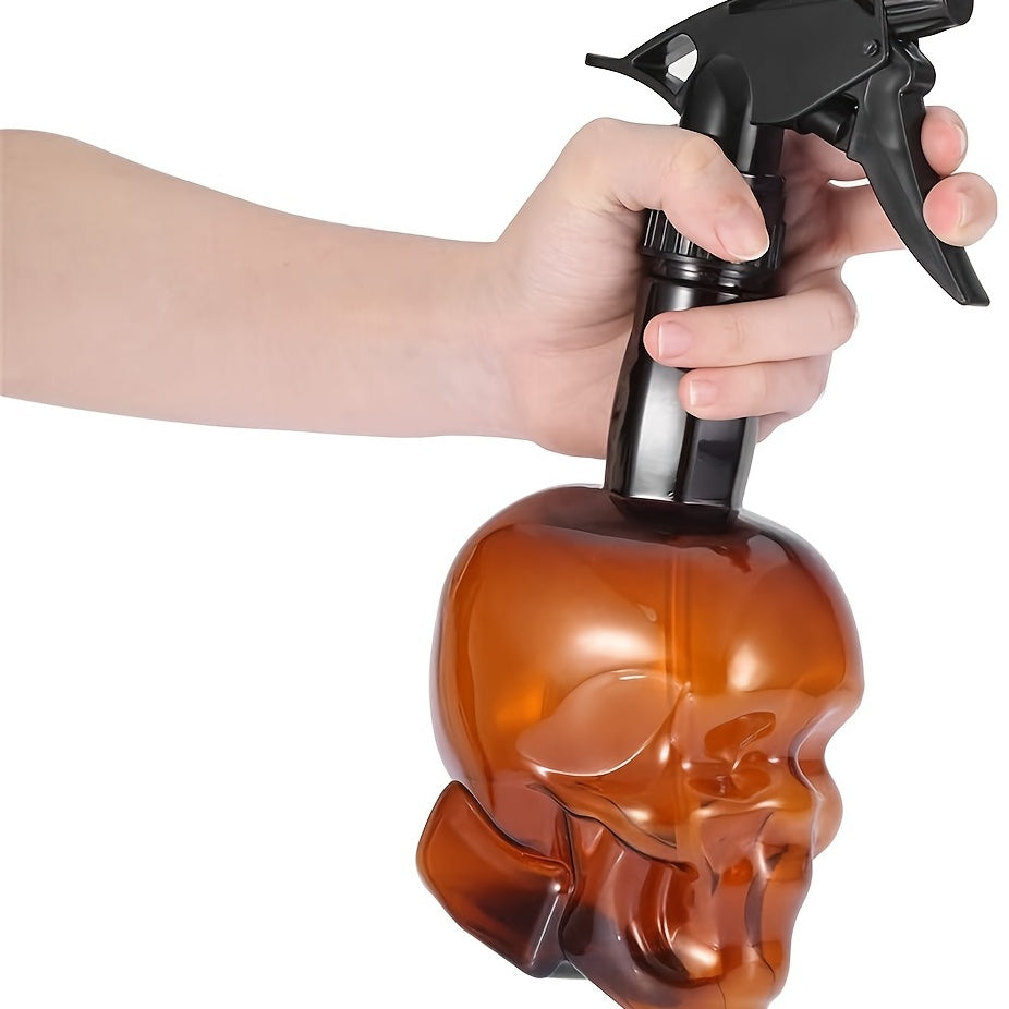 200Ml/7Oz Empty Spray Bottle with a Fine Mist Sprayer Featuring a Retro Skull Design, Made of Plastic And Refillable, Ideal for Hair Styling, Cleaning, And Plant Care